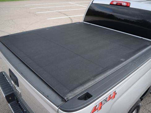 Used 2018 Chevrolet Silverado 1500 LT w/ All Star Edition image 25