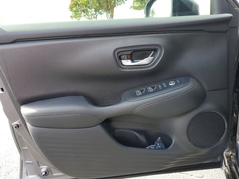 Used 2025 Honda HR-V EX-L image 13