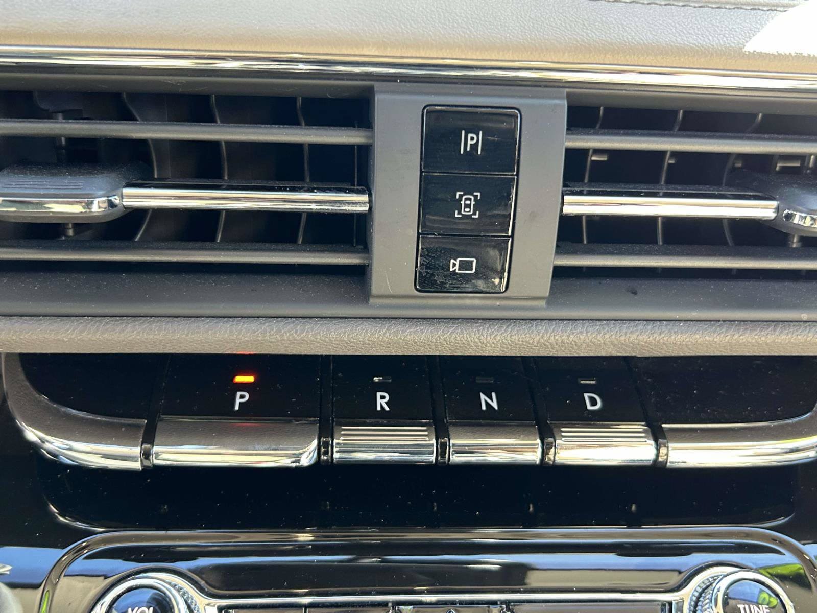 Certified 2020 Lincoln Corsair FWD w/ Equipment Group 101A image 26
