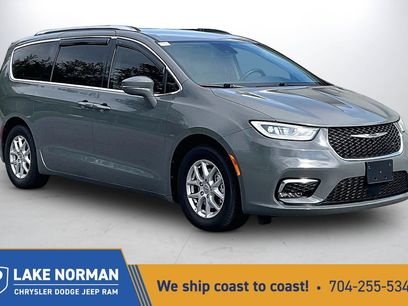 Used 2021 Chrysler Pacifica Touring-L
