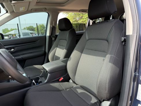 Used 2025 Honda CR-V EX image 11