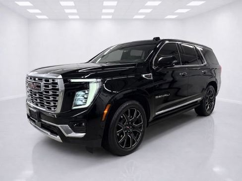 Used 2025 GMC Yukon Denali w/ Denali Reserve Package AWD/4WD image 4