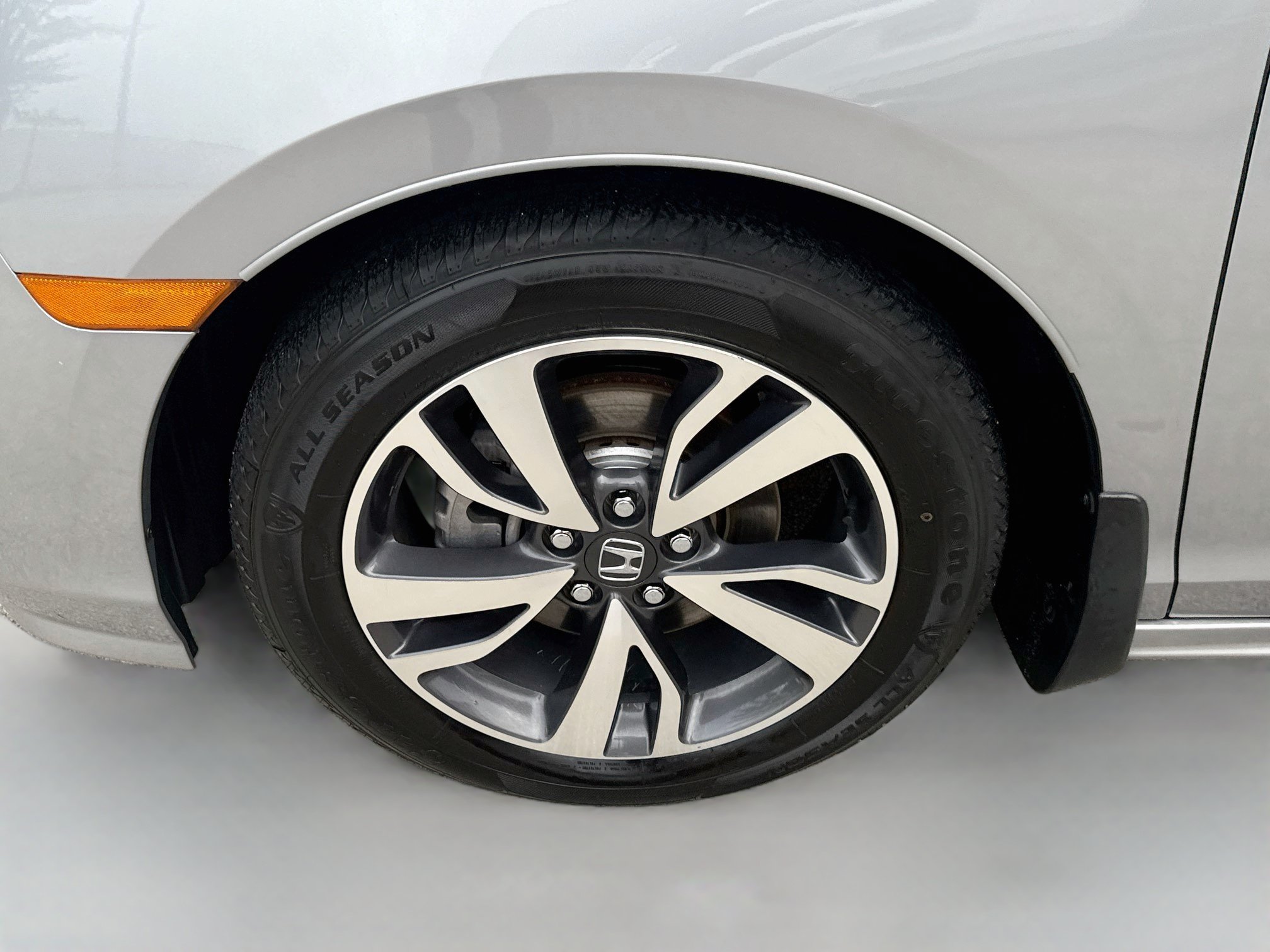 Used 2023 Honda Odyssey Touring image 35