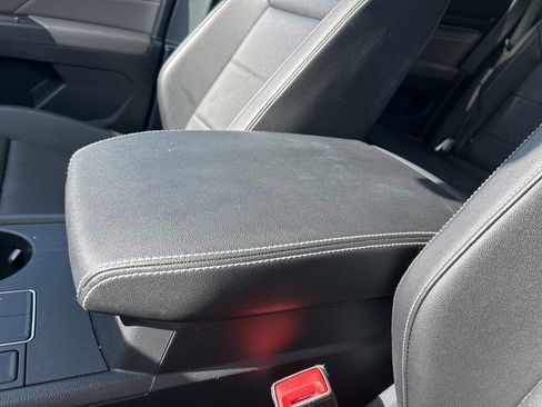 Certified 2023 Volkswagen Atlas SE image 30