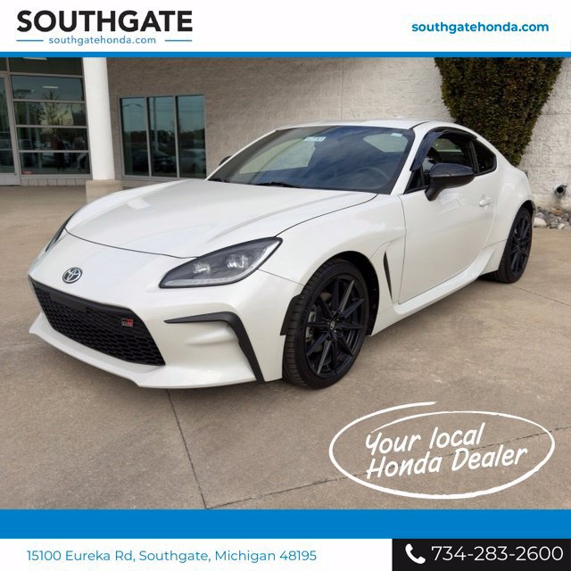 Used 2024 Toyota GR86 Premium RWD image 1