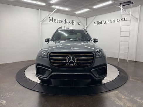 Used 2026 Mercedes-Benz GLS 450 4MATIC image 2
