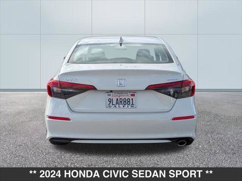 Used 2024 Honda Civic Sport image 4
