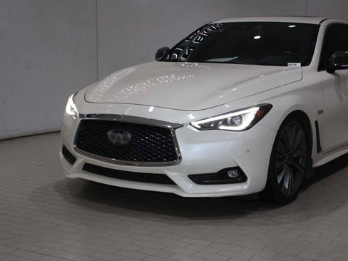 Used 2019 INFINITI Q60 Red Sport 400 w/ Proactive Package image 2