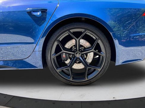 Used 2024 Audi RS 7 Performance AWD/4WD image 35