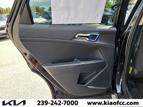 New 2026 Kia Sportage LX image 14