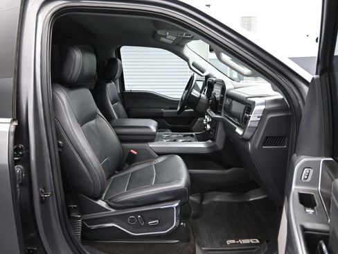 Used 2021 Ford F150 Lariat image 12