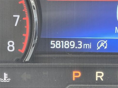 Used 2020 Ford Explorer XLT w/ Equipment Group 202A image 23