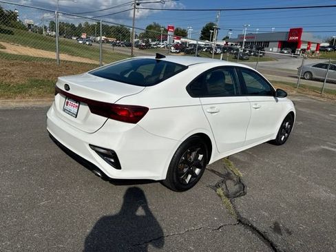 Used 2020 Kia Forte LXS FWD image 8