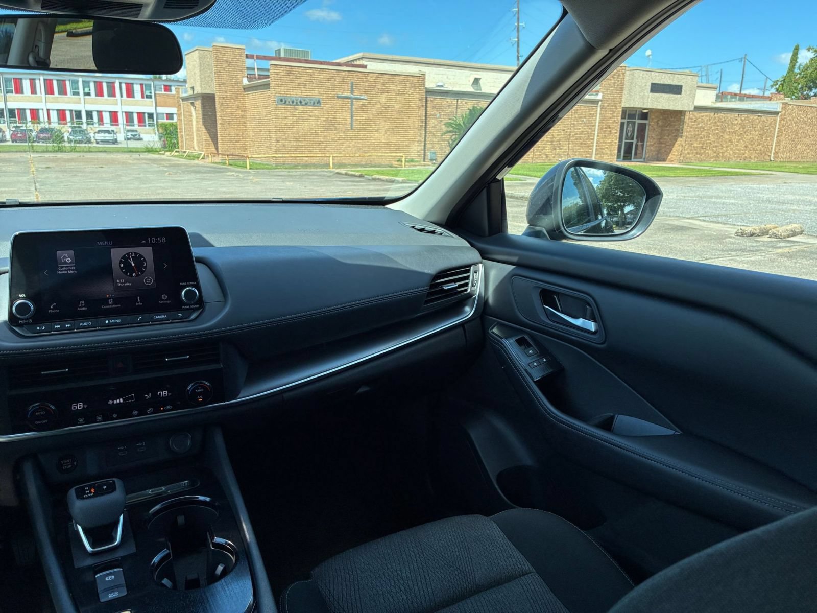 Used 2026 Nissan Rogue SV FWD image 36