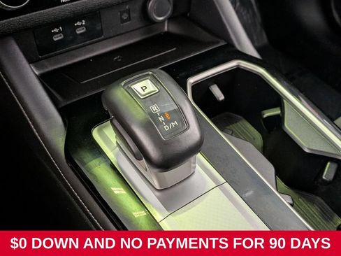 Used 2025 Mitsubishi Outlander SE AWD/4WD image 18