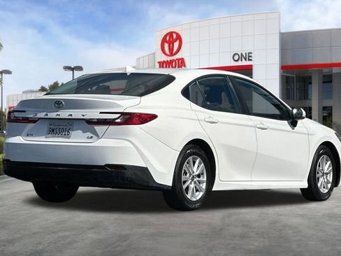 Certified 2025 Toyota Camry LE image 5