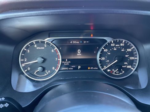 Used 2023 Nissan Rogue S image 9