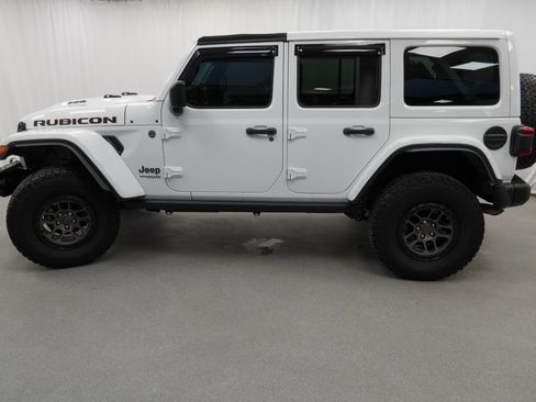 Certified 2021 Jeep Wrangler Unlimited Rubicon w/ Xtreme Recon 35" Tire Package image 16