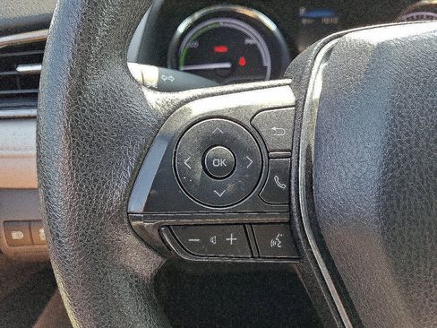 Used 2019 Toyota Camry LE FWD image 20