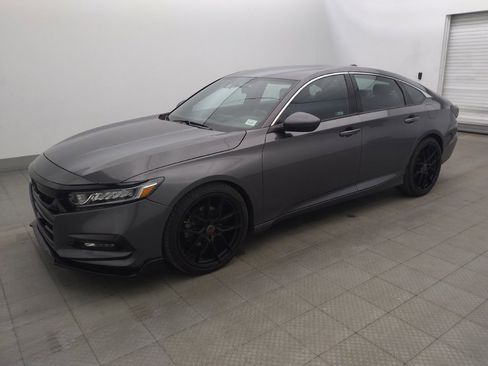 Used 2019 Honda Accord Sport image 2