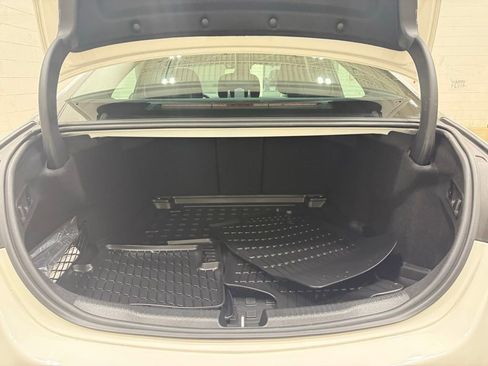 Used 2024 Mercedes-Benz C 300 Sedan image 40