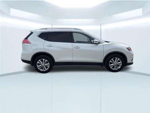 Used 2016 Nissan Rogue SV FWD image 5