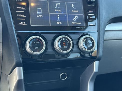 Used 2018 Subaru Forester 2.5i Premium w/ All-Weather Package image 29