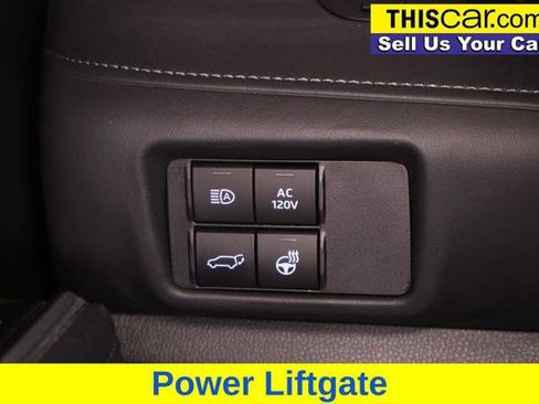 Used 2021 Toyota Highlander Limited image 21