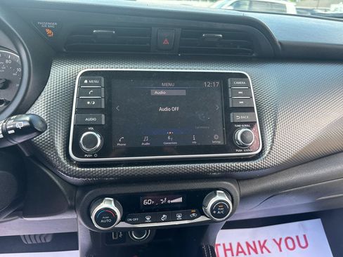 Used 2018 Nissan Kicks SV FWD image 15