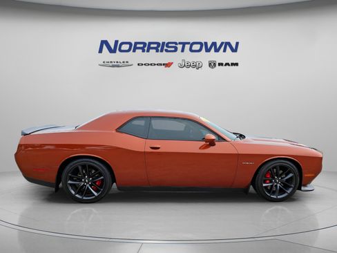 Certified 2020 Dodge Challenger R/T w/ Plus Package image 7