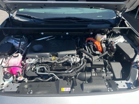 Certified 2025 Toyota RAV4 XLE AWD/4WD image 3