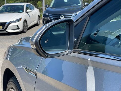 Used 2022 Volkswagen Jetta SEL FWD image 27