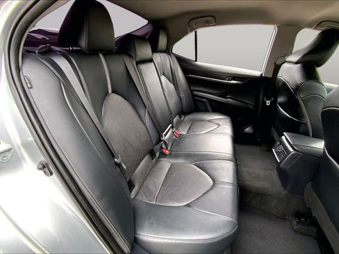Certified 2022 Toyota Camry XSE FWD image 19