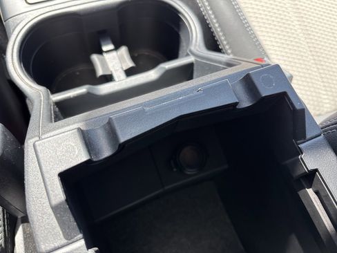 Used 2019 Subaru Forester Premium image 21