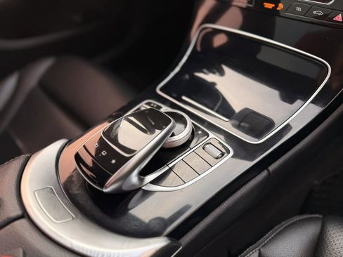 Used 2015 Mercedes-Benz C 300 4MATIC Sedan image 40