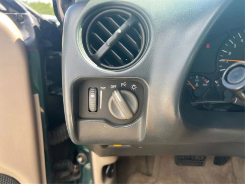 Used 1997 Pontiac Firebird Formula w/ Opt Pkg image 17