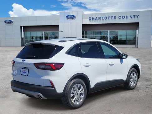New 2026 Ford Escape Active FWD image 4