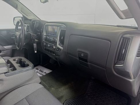 Used 2018 Chevrolet Silverado 1500 LT w/ All Star Edition image 29