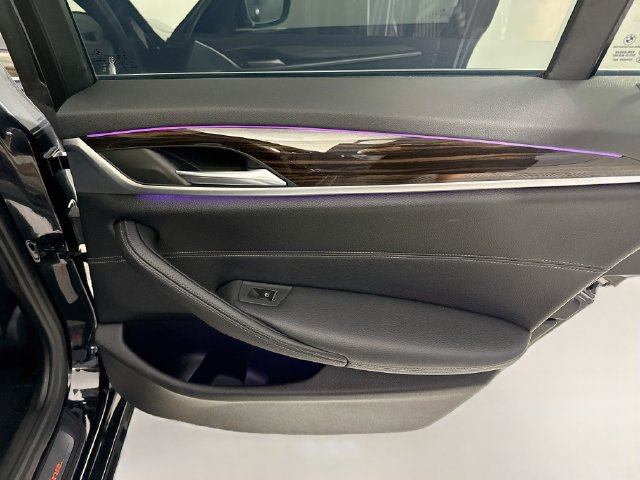 Used 2019 BMW 530i xDrive AWD/4WD image 27