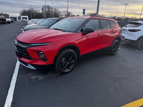 Used 2024 Chevrolet Blazer LT w/ Convenience Package image 5