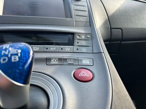 Used 2015 Toyota Prius Two image 39