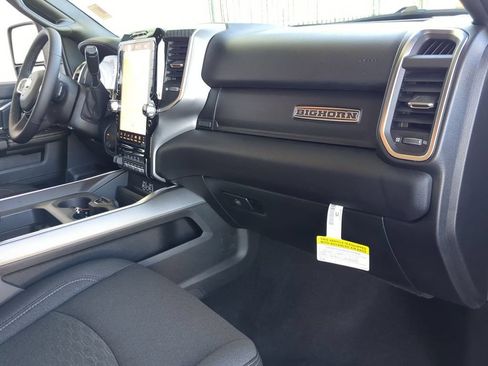 New 2026 RAM 2500 Big Horn AWD/4WD image 21