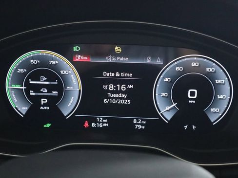 Used 2025 Audi Q5 e Premium Plus w/ Premium Plus Package image 33