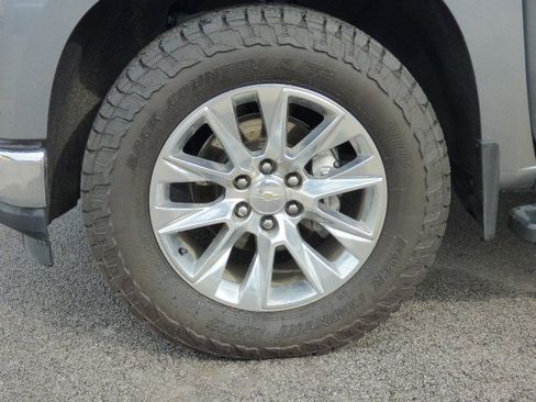 Used 2022 Chevrolet Silverado 1500 LTZ w/ LTZ Premium Package image 9