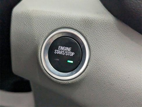 Used 2018 GMC Terrain SLT w/ Preferred Package image 26