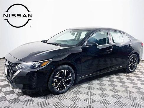 Certified 2025 Nissan Sentra SV FWD image 1
