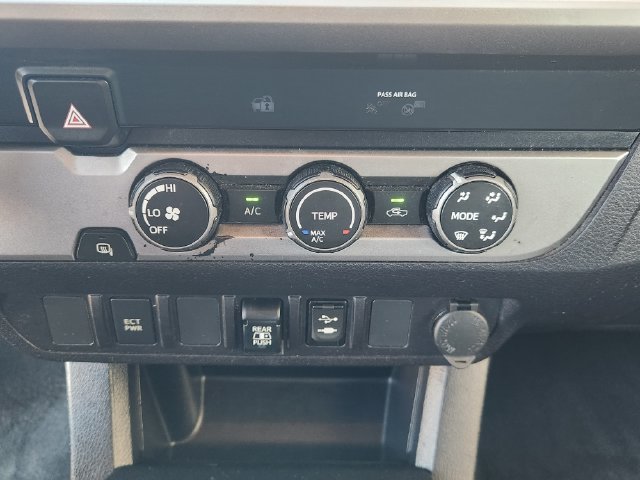 Used 2019 Toyota Tacoma SR5 RWD image 17