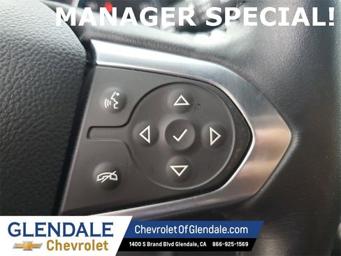 Used 2022 Chevrolet Traverse RS image 35