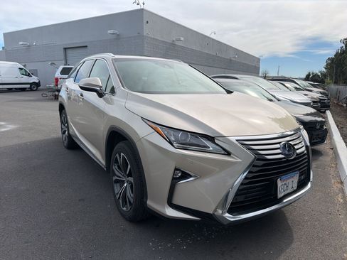 Used 2019 Lexus RX 450hL Premium w/ Premium Package image 6
