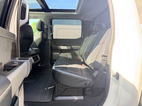 Used 2024 Ford F350 Lariat w/ Lariat Ultimate Package AWD/4WD image 36